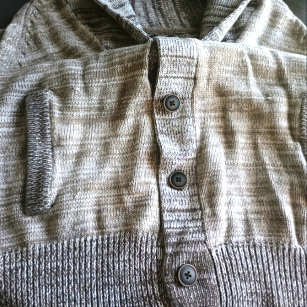 American Rag Sweater - Picture 8 of 8